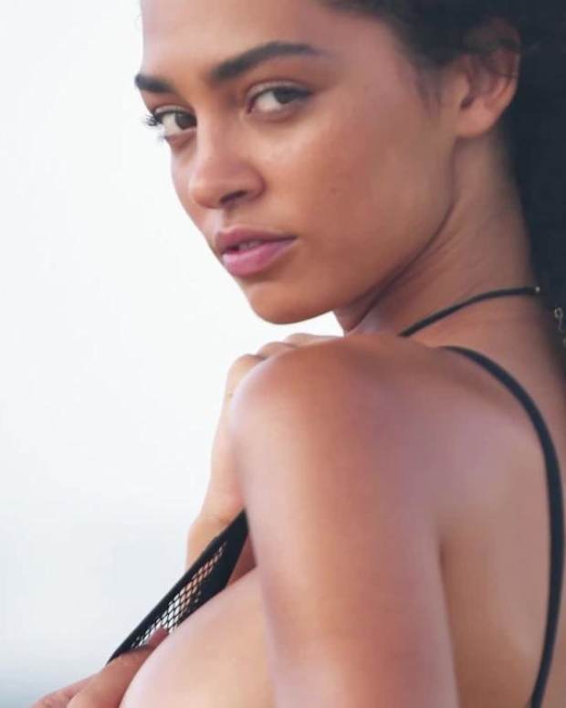 SI Swimsuit Model Raven Lyn Works It In the Wind
